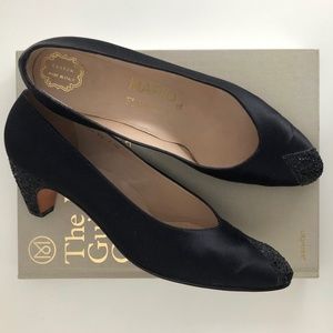 *VINTAGE* Glitter Kitten Party Heels (7)